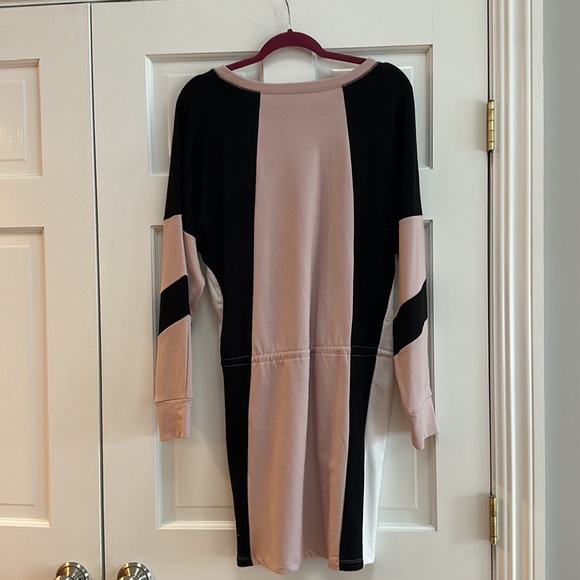 New black white & dusty rose drawstring dress-smoke free home - Picture 2 of 3